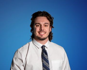 Headshot image of Jaret Cummins