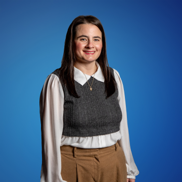Head shot image of Rachel Brown
